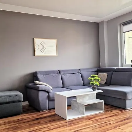 Apartment Urbanoasis8thfloor-airport-atlasarena-orientarium *