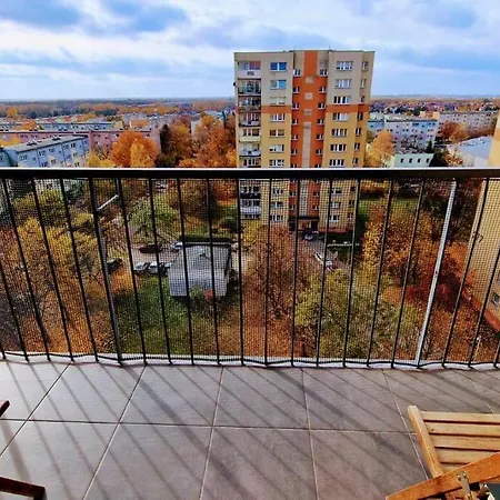 Urbanoasis8thfloor-airport-atlasarena-orientarium לודז'