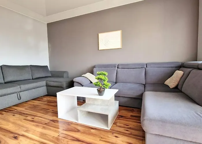 Urbanoasis8thfloor-airport-atlasarena-orientarium דירה